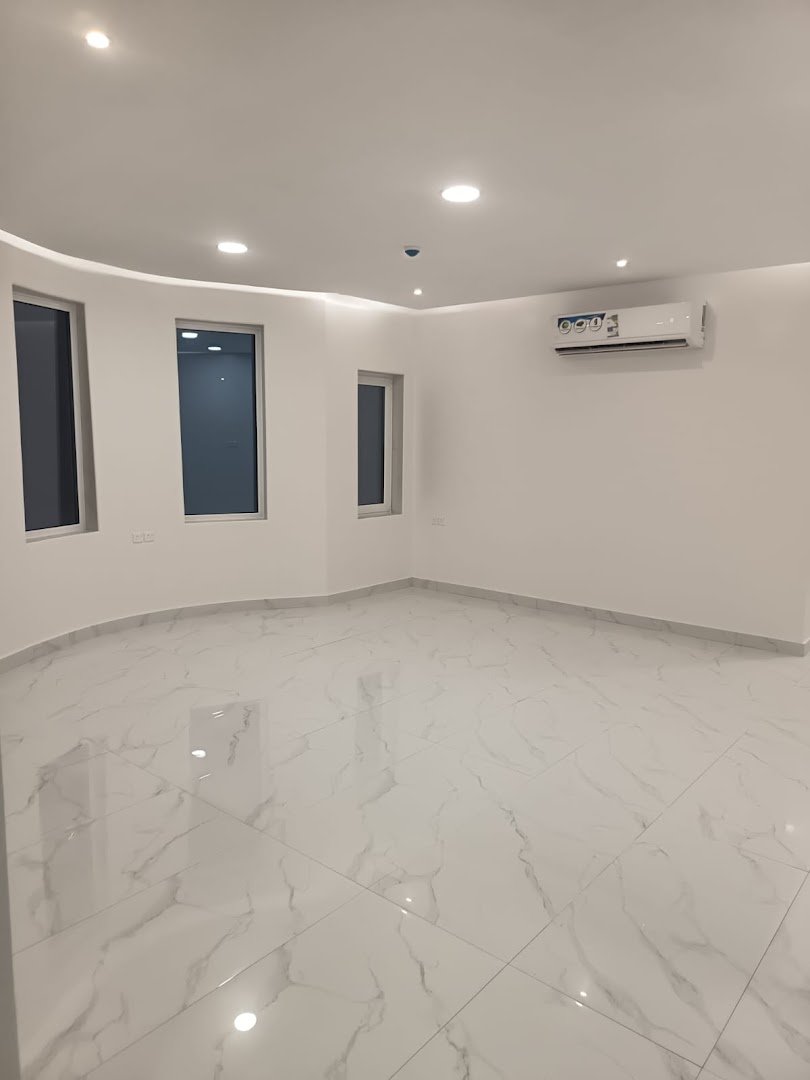 شركة شركه القمه لخدمات تنظيف المنازل