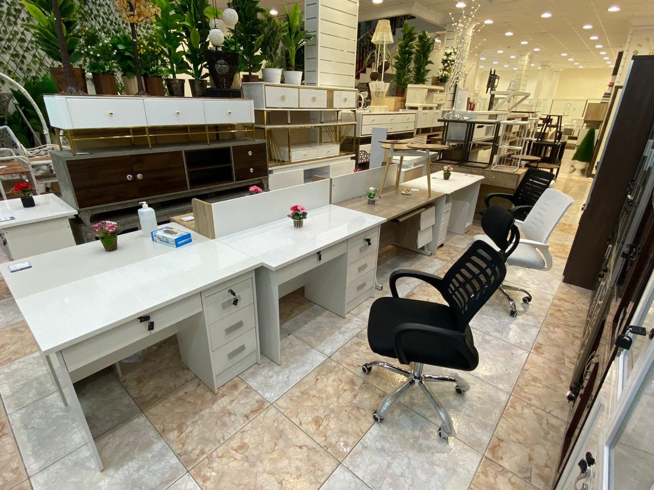 معرض رونق الإبداع للأثاث